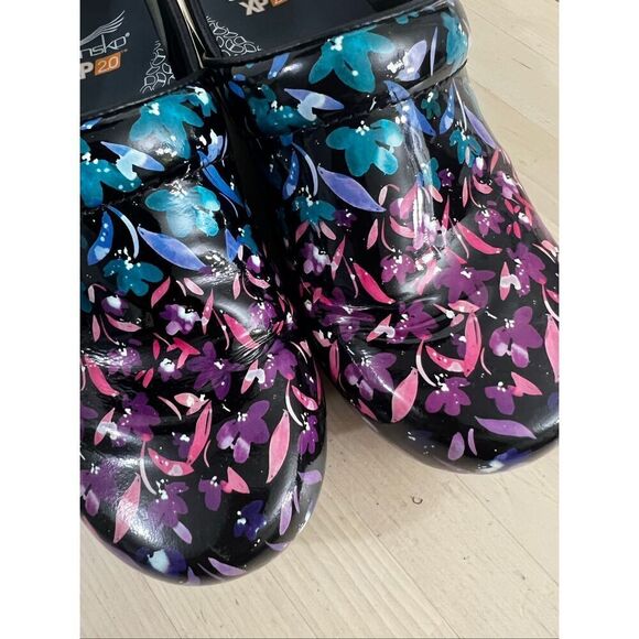 Dansko XP Women Professional Clogs 38 (US size 7.5-8) Multicolor Floral Leather - Picture 6 of 13